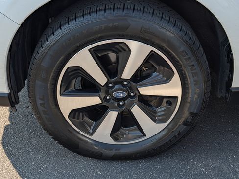 Used 2018 Subaru Forester 2.5i Premium AWD/4WD image 15