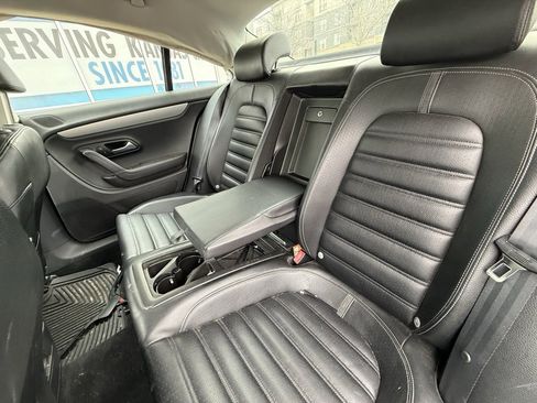 Used 2010 Volkswagen CC Sport image 12