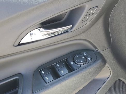 Certified 2024 Chevrolet Equinox LT image 22