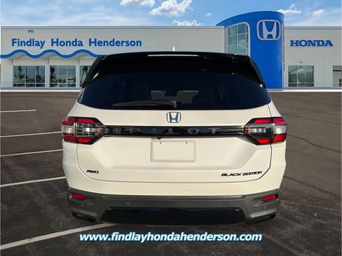 New 2026 Honda Pilot Black Edition image 4