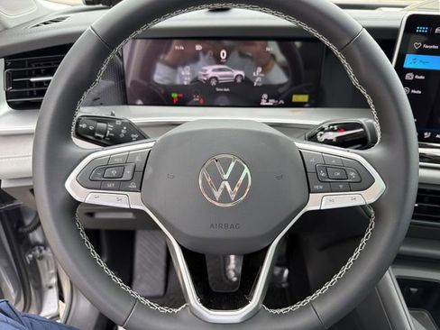New 2026 Volkswagen Tiguan SE AWD/4WD image 15