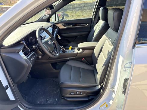 New 2025 Cadillac XT6 Premium Luxury w/ Technology Package image 8