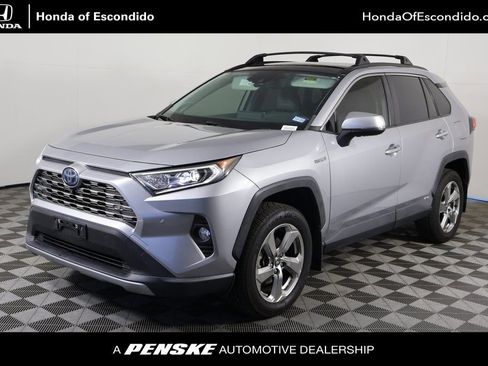 Used 2020 Toyota RAV4 Limited image 1