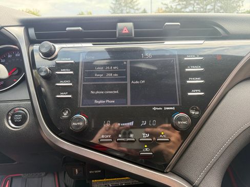 Used 2019 Toyota Camry XSE FWD image 26