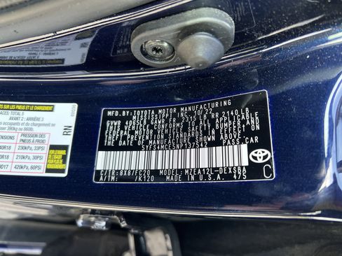 Used 2022 Toyota Corolla SE image 31