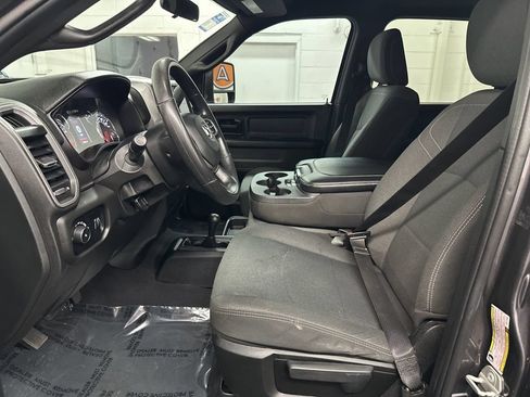 Used 2024 RAM 2500 Tradesman w/ Chrome Appearance Group AWD/4WD image 19