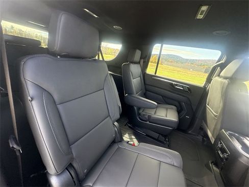 New 2026 Chevrolet Suburban LT w/ Comfort Package image 28