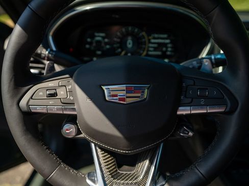 Used 2022 Cadillac CT5 V Blackwing w/ Carbon Fiber Package 2 RWD image 17