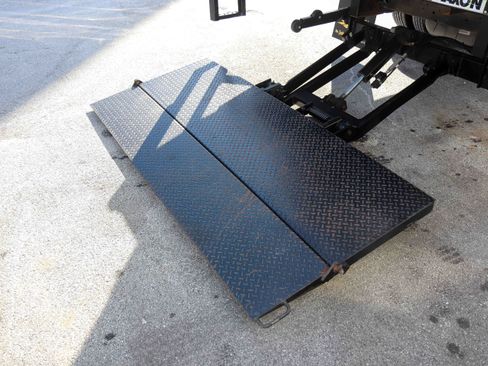 Used 2024 Ford E-350 and Econoline 350 Super Duty w/ Power Windows & Locks Group image 10