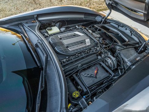 Used 2016 Chevrolet Corvette Z06 w/ 3LZ Preferred Equipment Group image 27