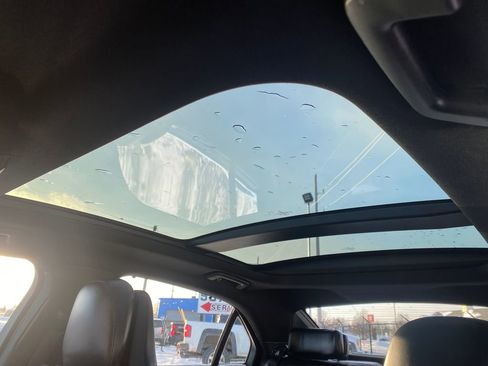 Used 2019 Lincoln Continental Reserve w/ Rear-seat Package image 10