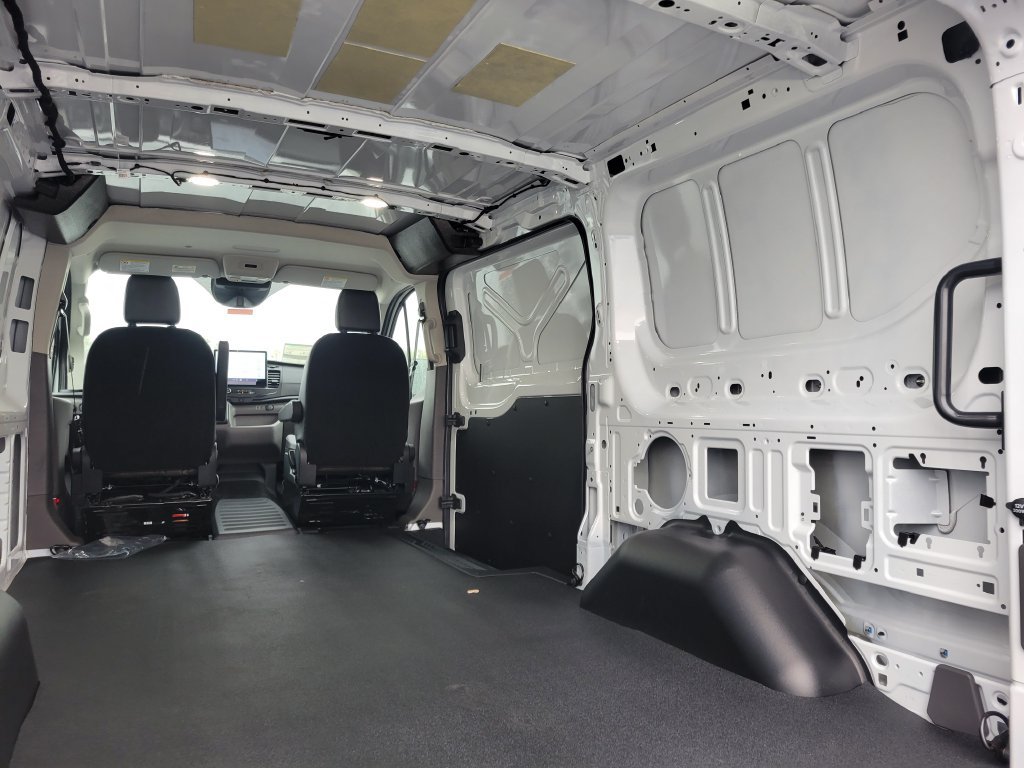 New 2027 Ford Transit 150 Low Roof RWD image 15