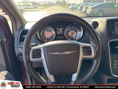 Used 2014 Chrysler Town & Country Touring-L w/ Trailer Tow Group image 13