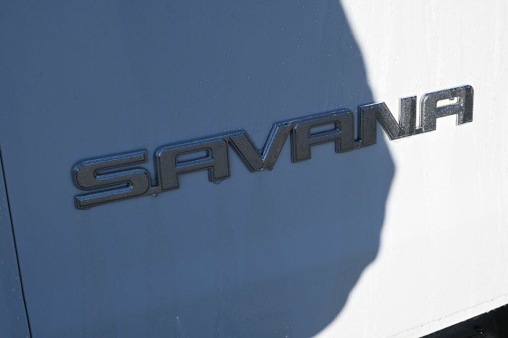 Used 2025 GMC Savana 2500 w/ Driver Convenience Package RWD image 20