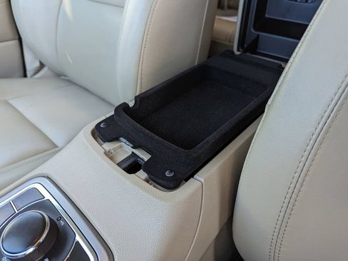 Used 2021 Jeep Grand Cherokee Limited AWD/4WD image 26