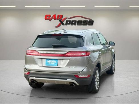 Used 2016 Lincoln MKC Reserve w/ Lincoln MKC Climate Package image 9