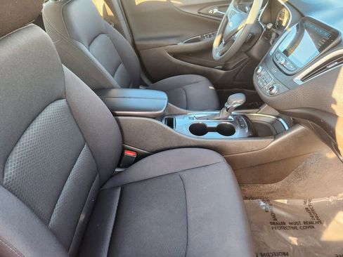 Used 2024 Chevrolet Malibu LT image 15