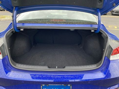 Certified 2023 Hyundai Elantra Limited FWD image 16