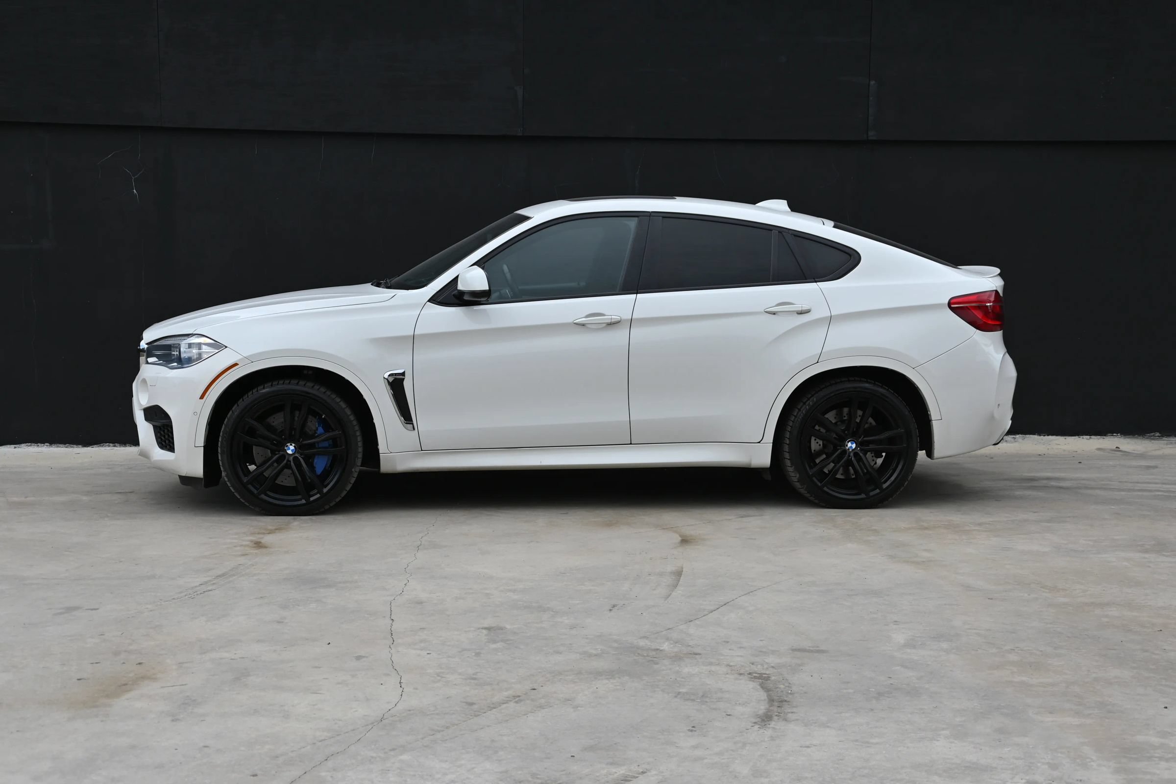 Used 2018 BMW X6 M AWD/4WD image 9