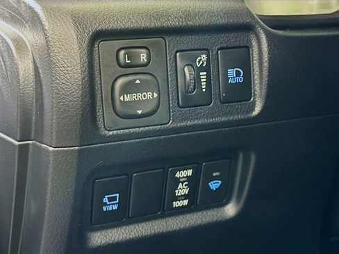 Used 2022 Toyota 4Runner Limited image 10