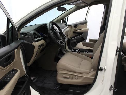 Used 2019 Honda Odyssey EX image 14