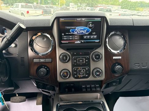 Used 2015 Ford F350 Lariat w/ Lariat Interior Package AWD/4WD image 6