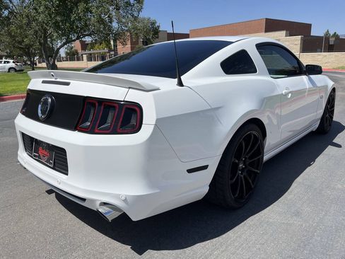 Used 2013 Ford Mustang GT Premium w/ Security Pkg RWD image 5