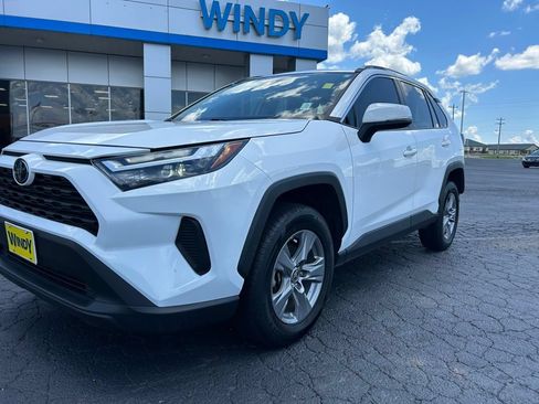 Used 2022 Toyota RAV4 XLE FWD image 1