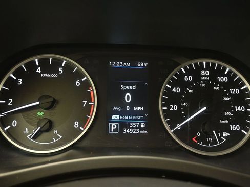 Used 2024 Nissan Sentra S w/ Lighting Package FWD image 13