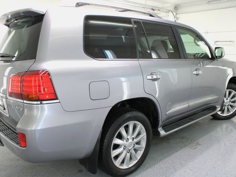 Used 2009 Lexus LX 570 4WD image 15