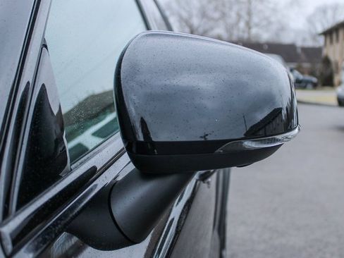 Used 2025 Volvo V60 B5 Cross Country Plus image 7