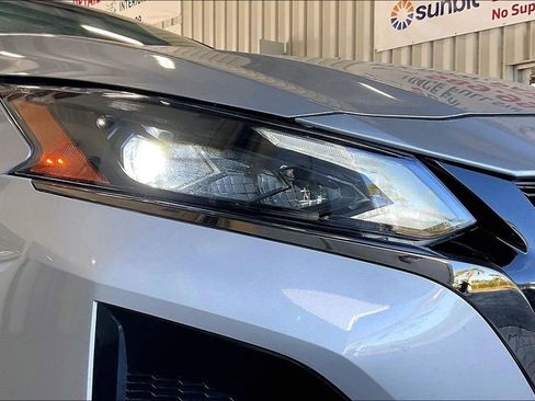 Used 2025 Nissan Altima 2.5 SR image 25