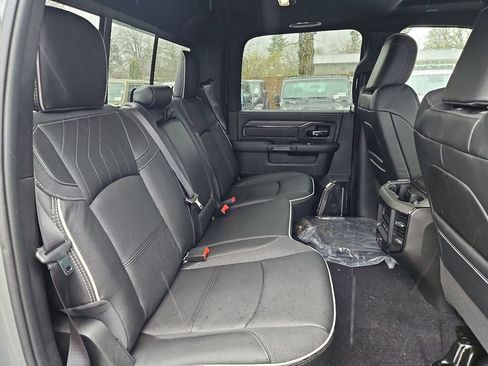 New 2026 RAM 2500 Limited AWD/4WD image 15