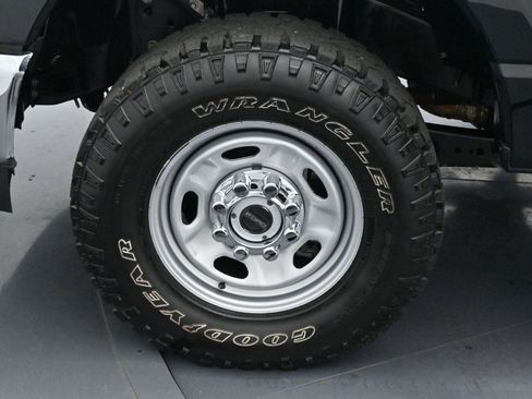 Used 2024 Ford F250 XL w/ XL Off-Road Package AWD/4WD image 30