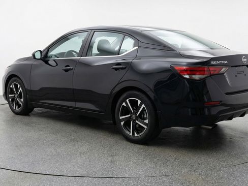 Used 2025 Nissan Sentra SV FWD image 6