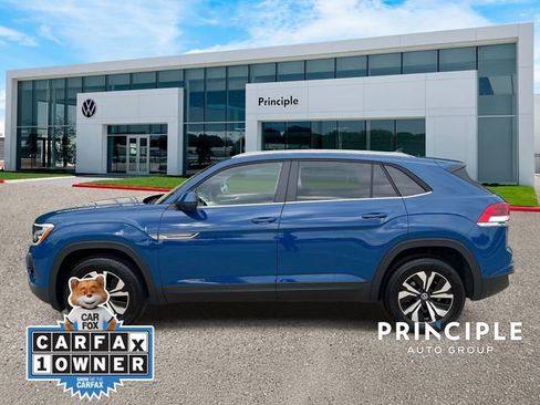 Used 2025 Volkswagen Atlas Cross Sport SE FWD image 6