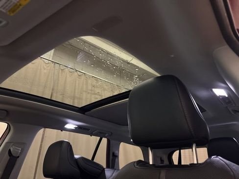 Used 2024 Toyota Grand Highlander Platinum image 21