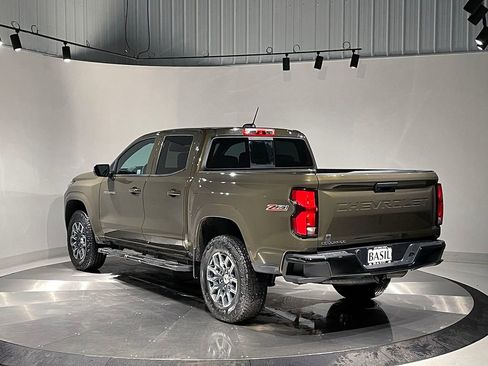 Used 2023 Chevrolet Colorado Z71 w/ Z71 Convenience Package 2 image 13