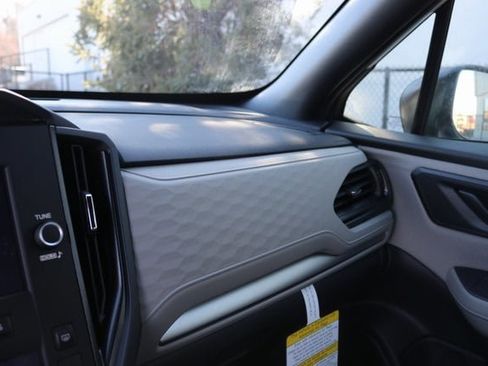 Used 2025 Subaru Forester image 27