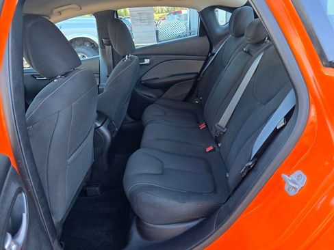 Used 2013 Dodge Dart SXT image 10