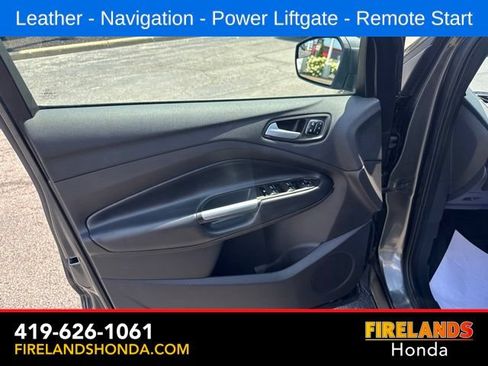 Used 2019 Ford Escape Titanium FWD image 11