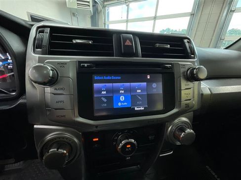 Used 2018 Toyota 4Runner SR5 Premium AWD/4WD image 19
