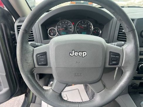 Used 2007 Jeep Grand Cherokee Laredo AWD/4WD image 18