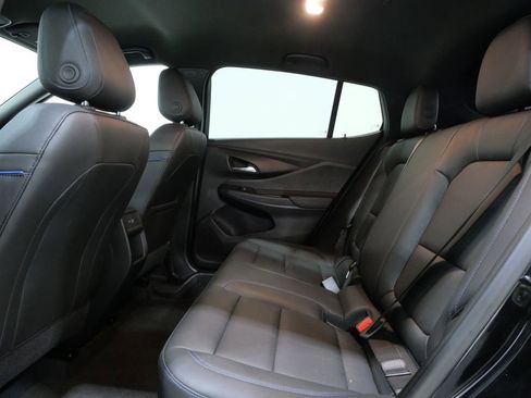 Used 2025 Buick Envista Sport Touring image 23