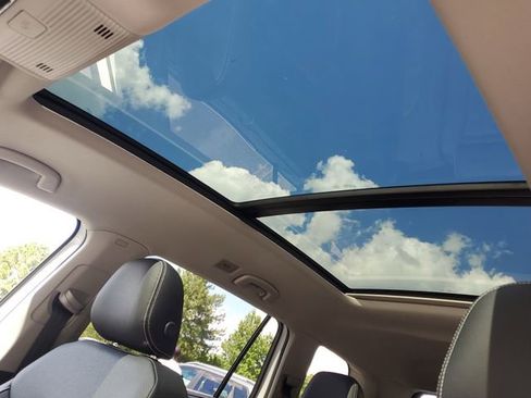 New 2026 Volkswagen Atlas SE image 19