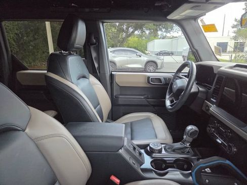 Used 2024 Ford Bronco Wildtrak AWD/4WD image 5