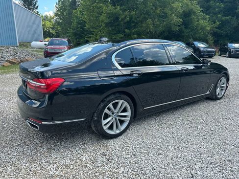 Used 2018 BMW 750i xDrive image 7