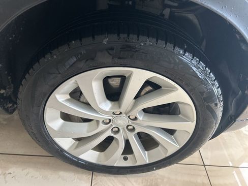 Used 2020 Land Rover Discovery Sport S image 22