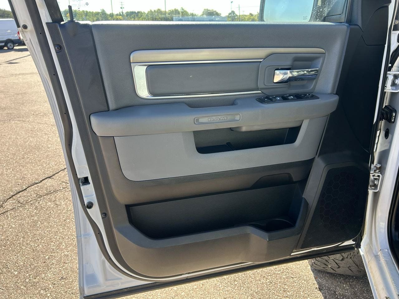 Used 2017 RAM 1500 Big Horn AWD/4WD image 16