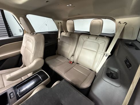 Used 2021 Lincoln Aviator Reserve w/ Equipment Group 202A AWD/4WD image 25